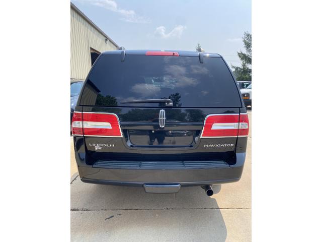 Photo of 2012 Black Lincoln Navigator