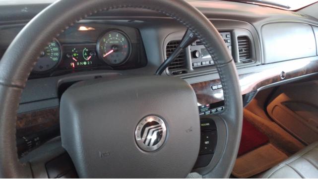 Photo of 2009 Silver Mercury Grand Marquis