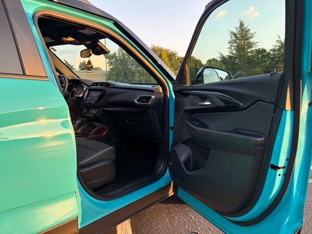 Photo of 2022 Blue Chevrolet Trailblazer