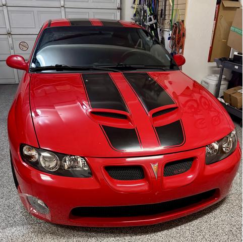 Photo of 2006 Red Pontiac GTO