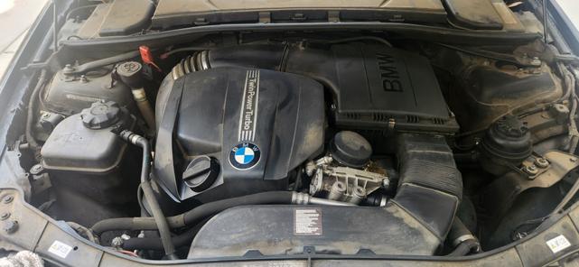 Photo of 2011 Black BMW 335