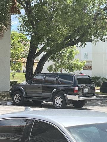 Photo of 1998 Black Toyota 4Runner