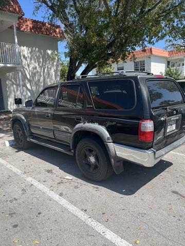 Photo of 1998 Black Toyota 4Runner