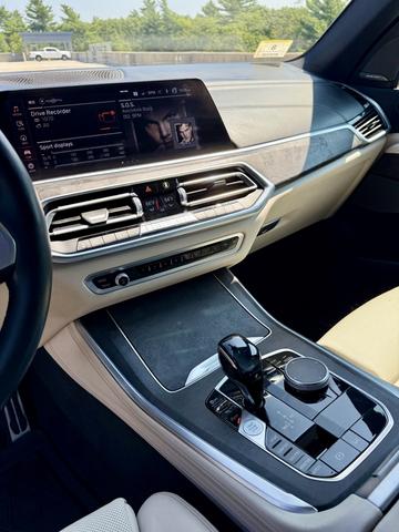 Photo of 2019 Black BMW X5
