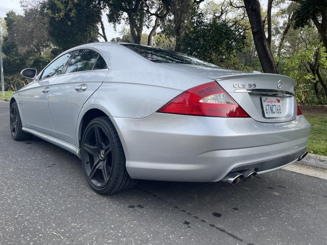 Photo of 2006 Silver Mercedes-Benz CLS-Class