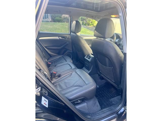 Photo of 2015 Black Audi Q5