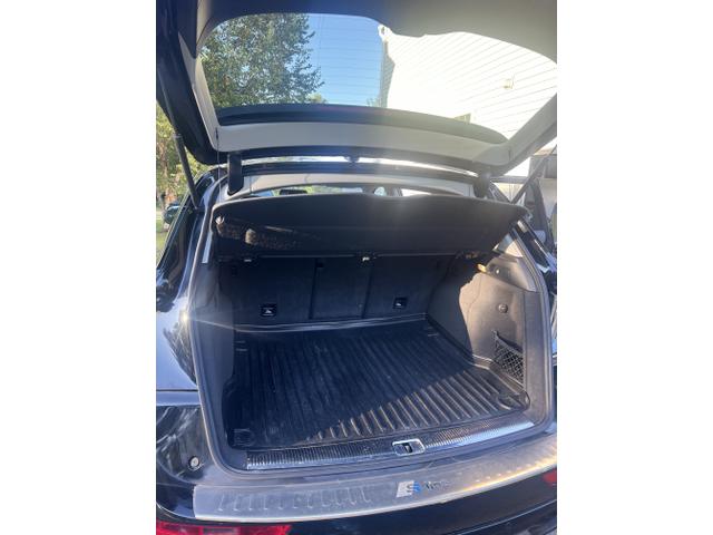 Photo of 2015 Black Audi Q5