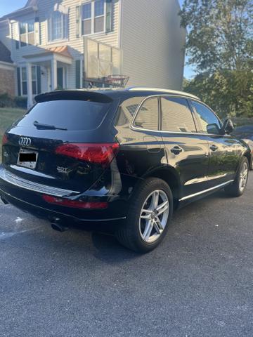 Photo of 2015 Black Audi Q5