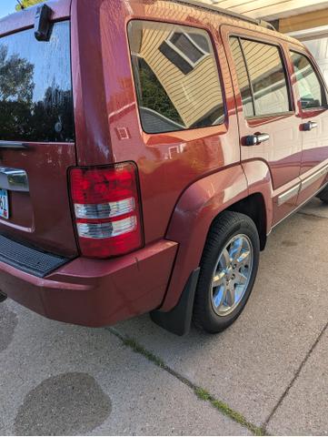 Photo of 2012 Red Jeep Liberty