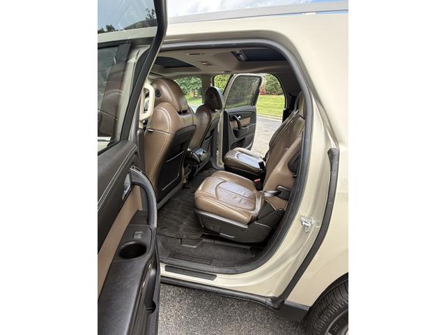 Photo of 2014 Gray GMC Acadia