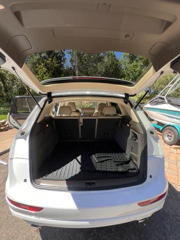 Photo of 2016 White Audi Q5