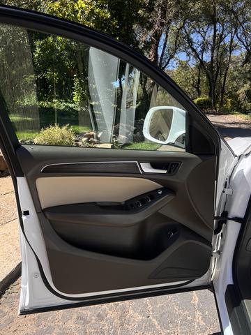 Photo of 2016 White Audi Q5