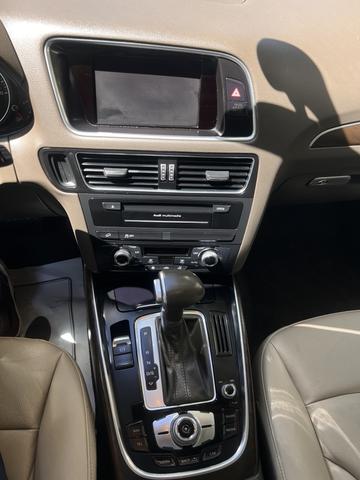 Photo of 2016 White Audi Q5