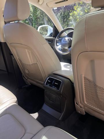 Photo of 2016 White Audi Q5