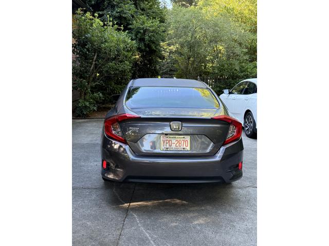 Photo of 2018 Gray Honda Civic