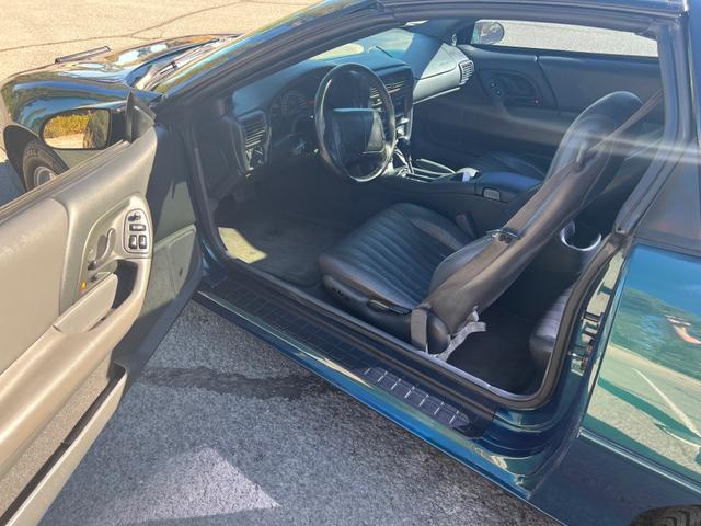 Photo of 1998 Green Chevrolet Camaro
