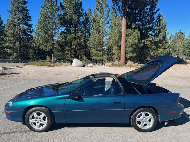 Photo of 1998 Green Chevrolet Camaro