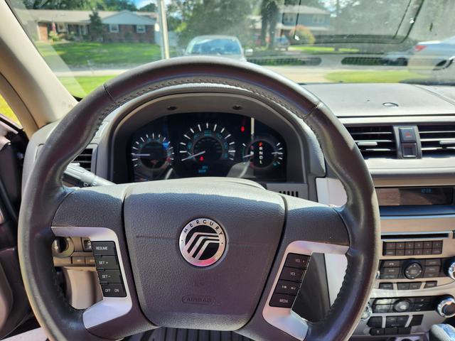 Photo of 2010 Gray Mercury Milan