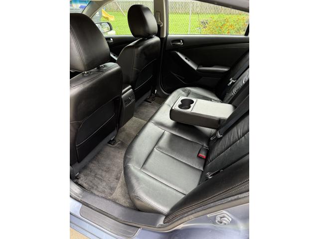 Photo of 2012 Gray Nissan Altima