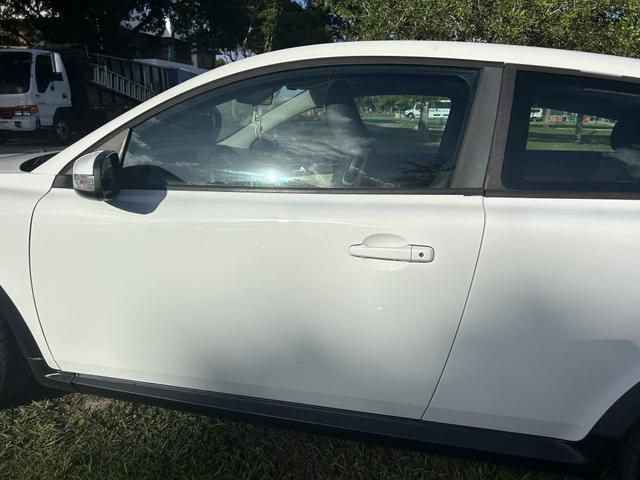Photo of 2011 White Volvo C30