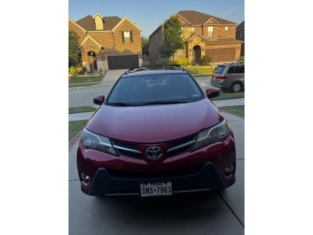 Photo of 2014 Red Toyota RAV4