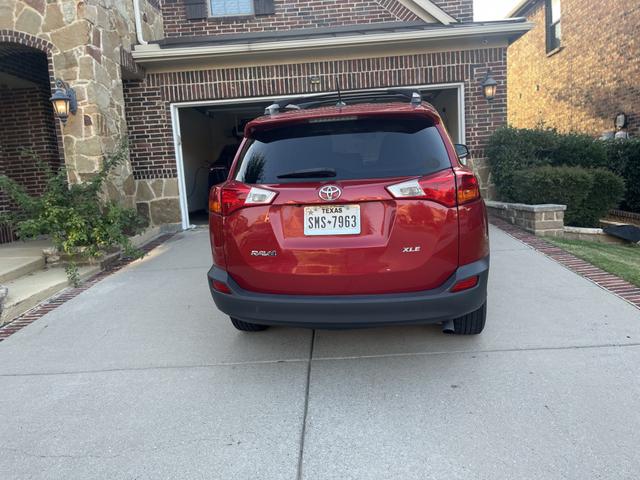 Photo of 2014 Red Toyota RAV4