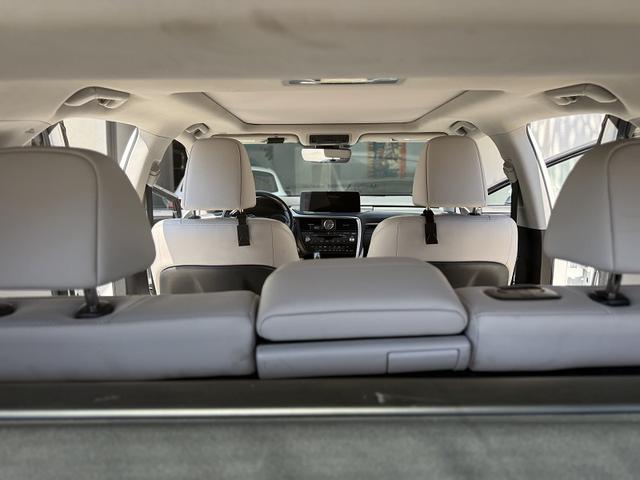 Photo of 2020 White Lexus RX 350