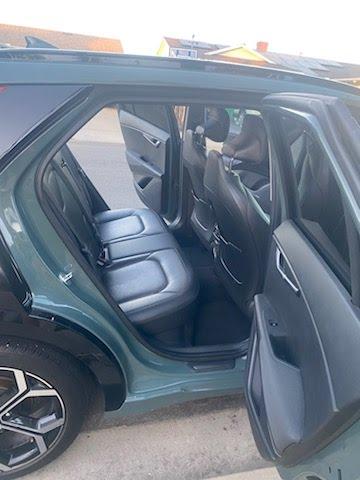 Photo of 2023 Green Kia Niro