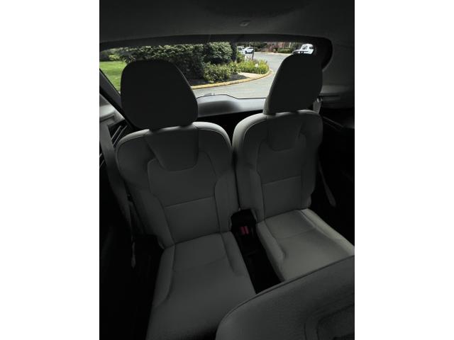 Photo of 2021 Blue Volvo XC90 Recharge Plug-In Hybrid