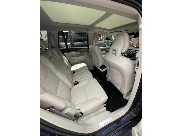 Photo of 2021 Blue Volvo XC90 Recharge Plug-In Hybrid