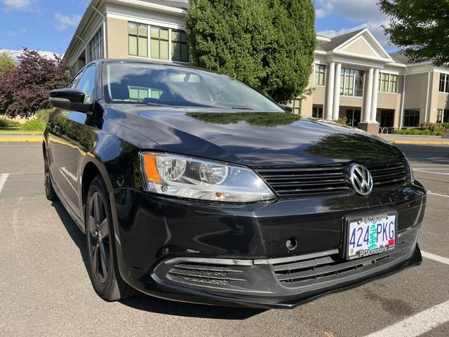 Photo of 2012 Black Volkswagen Jetta