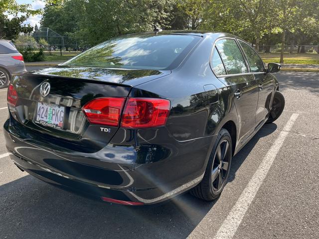 Photo of 2012 Black Volkswagen Jetta