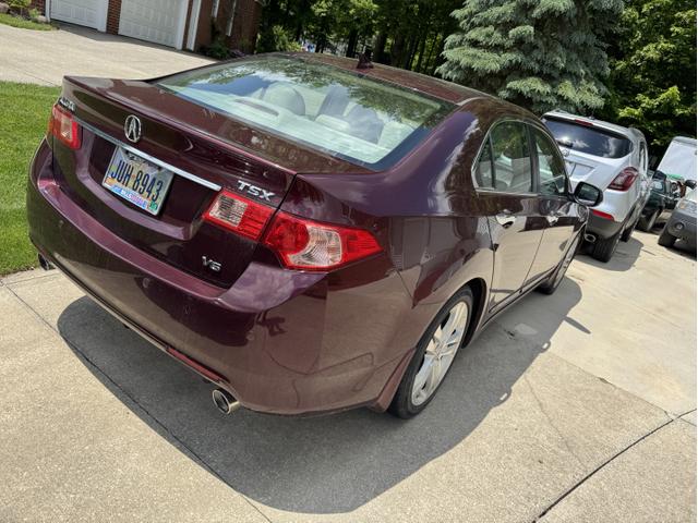 Photo of 2011 Red Acura TSX