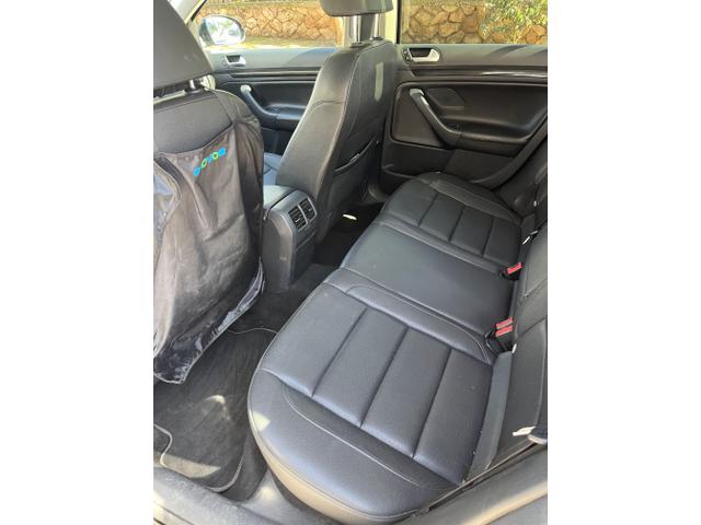 Photo of 2013 Black Volkswagen Jetta SportWagen