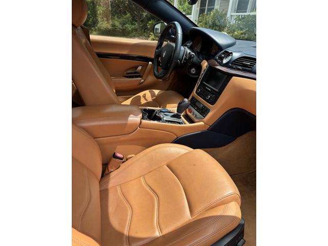 Photo of 2015 Blue Maserati GranTurismo