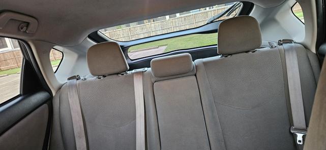 Photo of 2015 Silver Toyota Prius