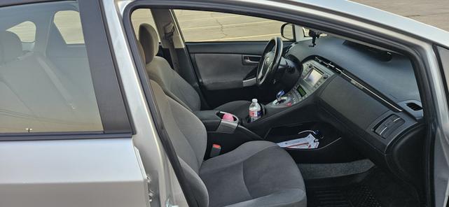 Photo of 2015 Silver Toyota Prius