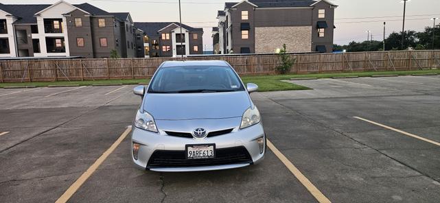 Photo of 2015 Silver Toyota Prius