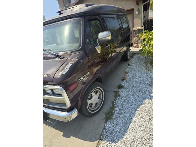 Photo of 1995 Red Chevrolet Van