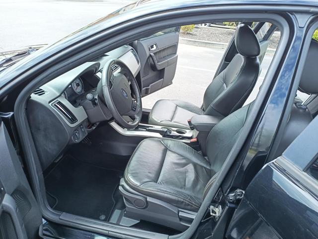 Photo of 2010 Black Ford Focus