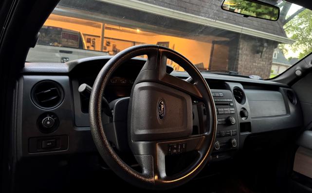 Photo of 2014 White Ford F-150