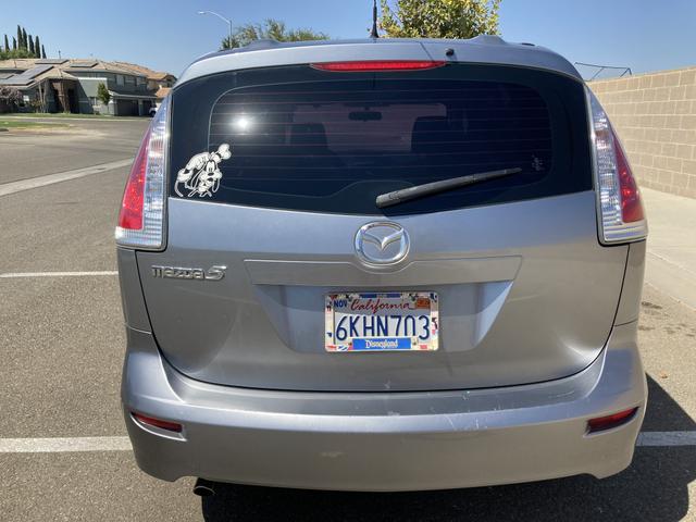 Photo of 2010 Silver Mazda Mazda5