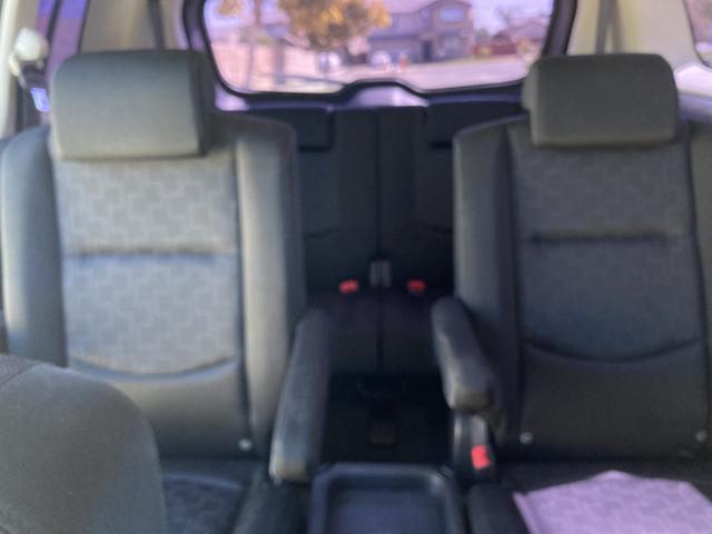 Photo of 2010 Silver Mazda Mazda5
