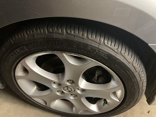 Photo of 2010 Silver Mazda Mazda5