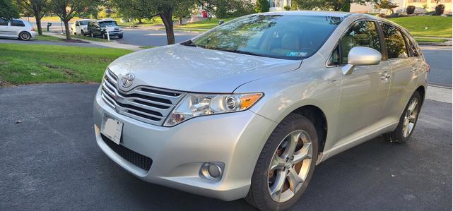 Photo of 2009 Silver Toyota Venza