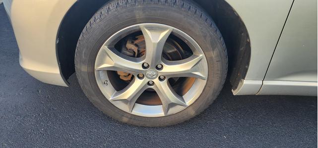 Photo of 2009 Silver Toyota Venza