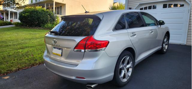 Photo of 2009 Silver Toyota Venza