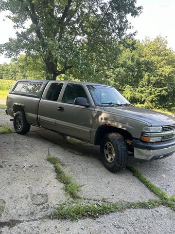 Photo of 2001 Silver Chevrolet Silverado 1500