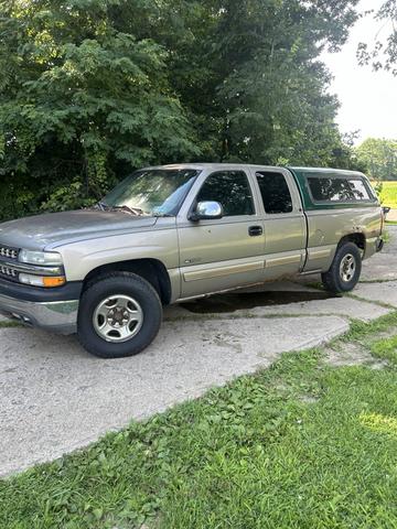 Photo of 2001 Silver Chevrolet Silverado 1500