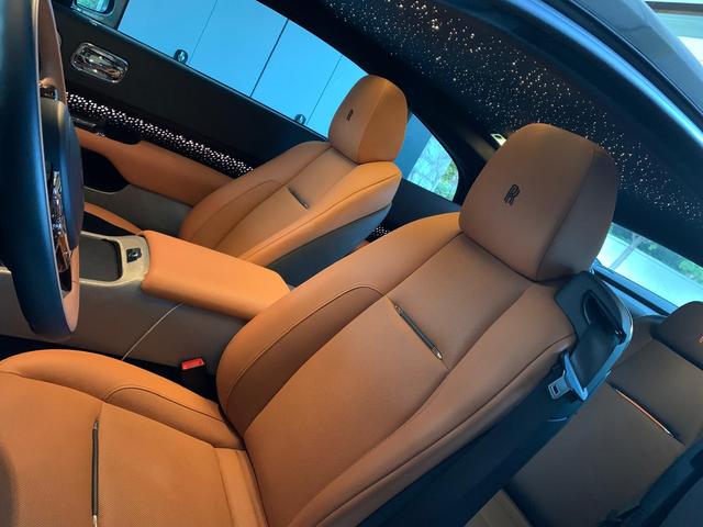 Photo of 2018 Gray Rolls-Royce Wraith